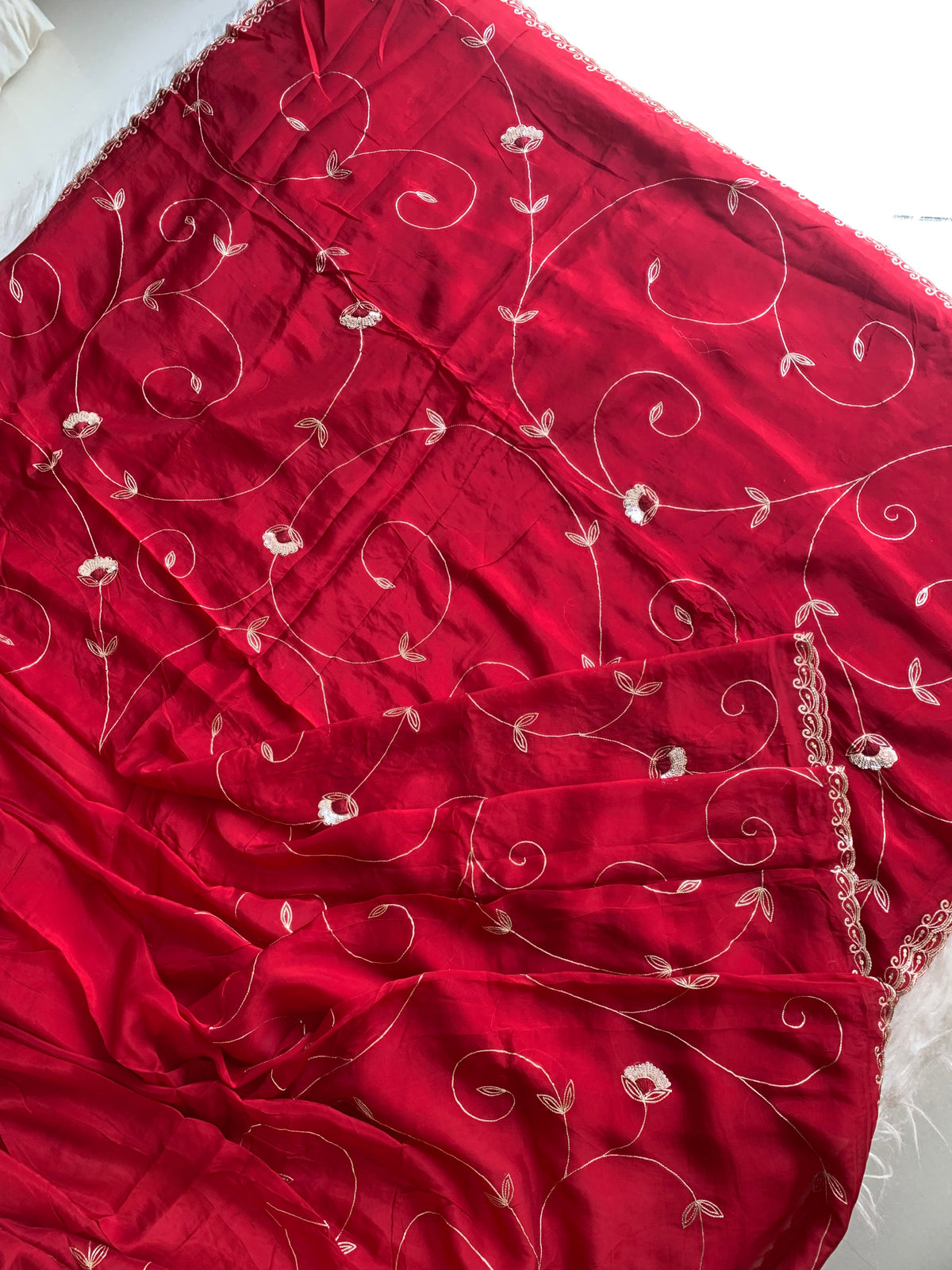 Blood Red Habutai Silk Saree with All-Over Jaal Embroidery 5902 01