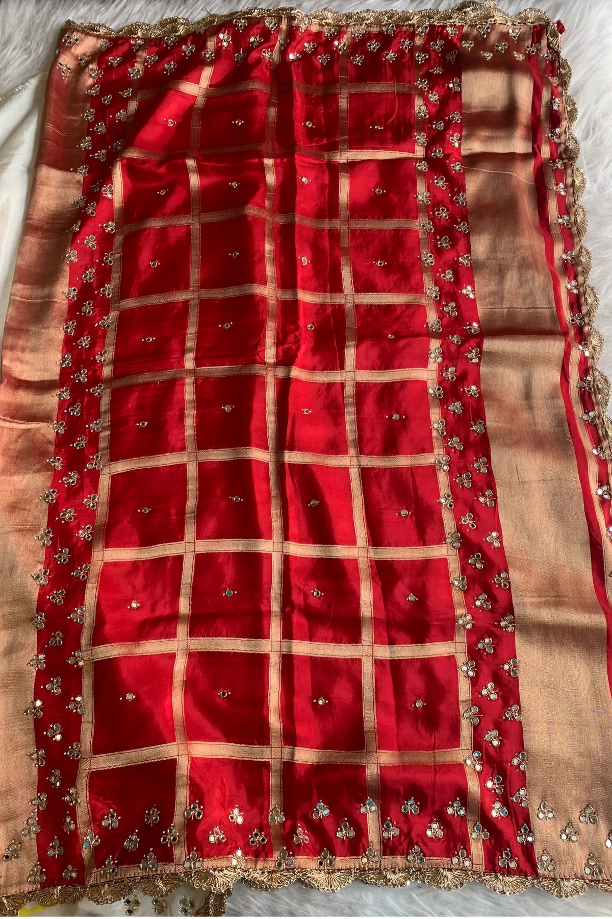 Ivory Base Saree with Red Pallu & Blouse 5751 05
