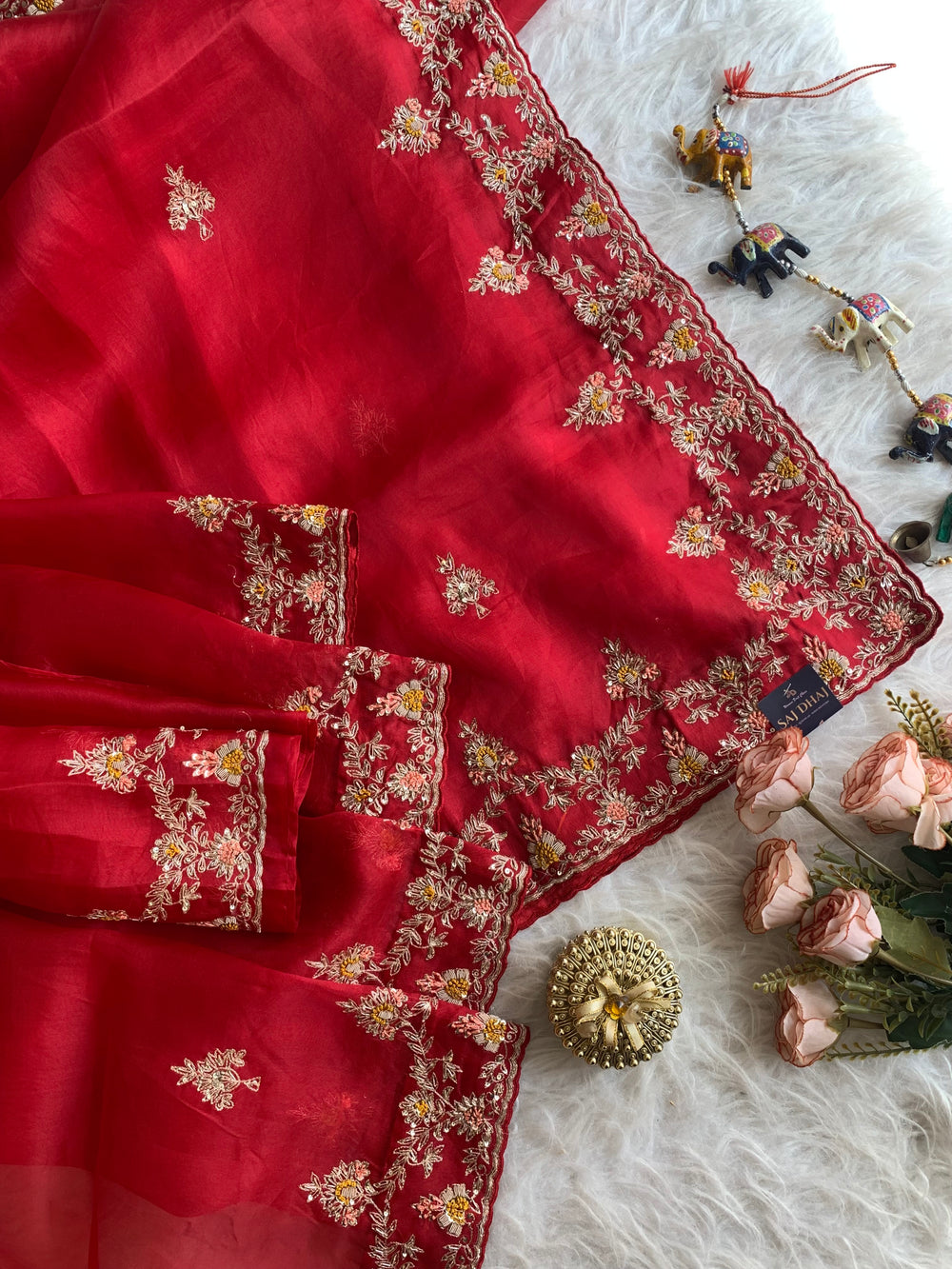 Red Pure Organza Saree with Zardozi & Aari Tari 5921 02