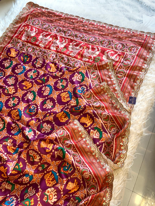 Patola Silk Saree with Animal Motifs 5932 01