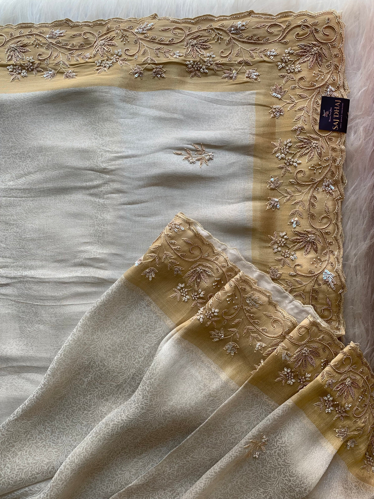 Gold & Silver Kanjivaram Silk Saree 5894 01