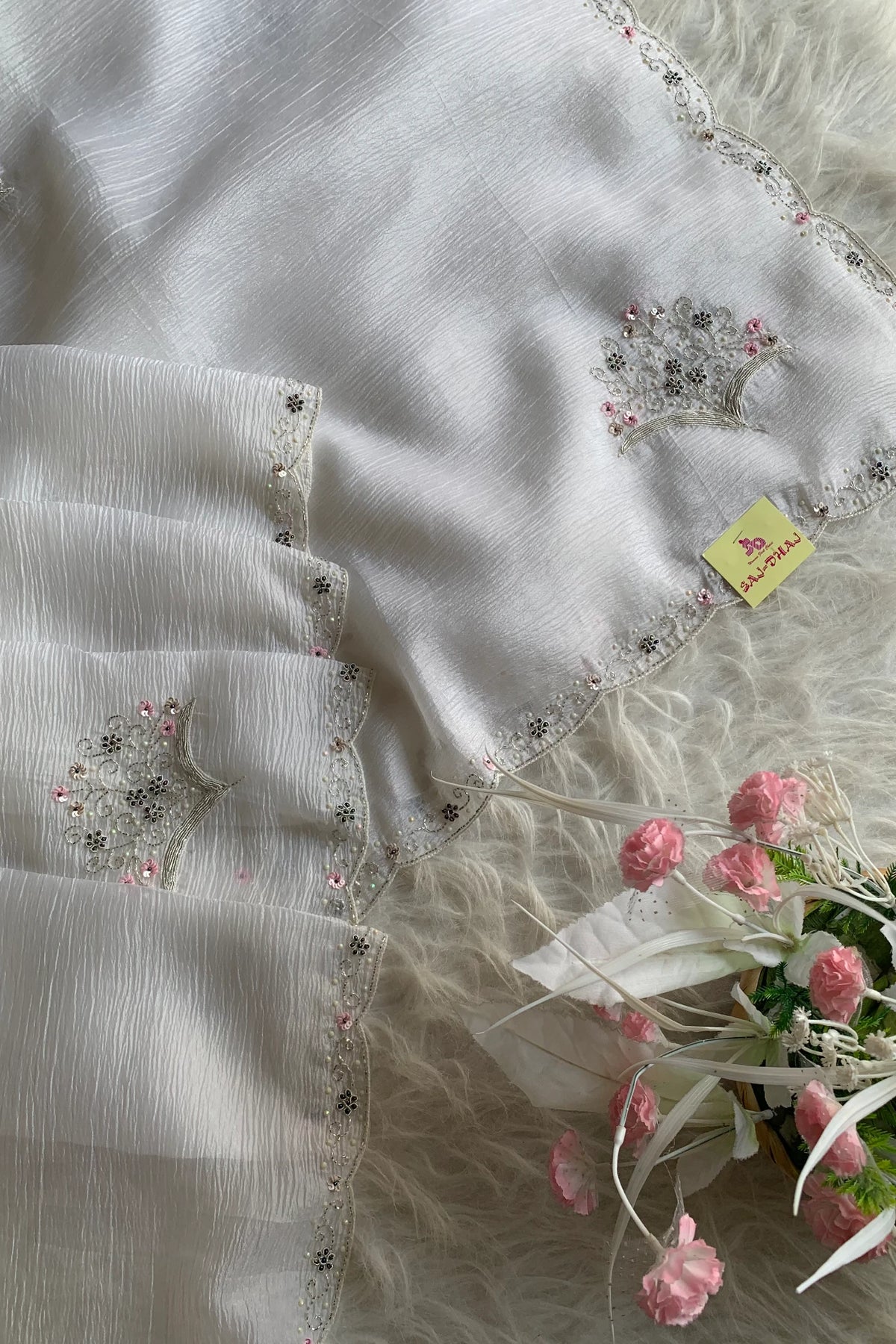 White Embellished Crush Saree 5362 02