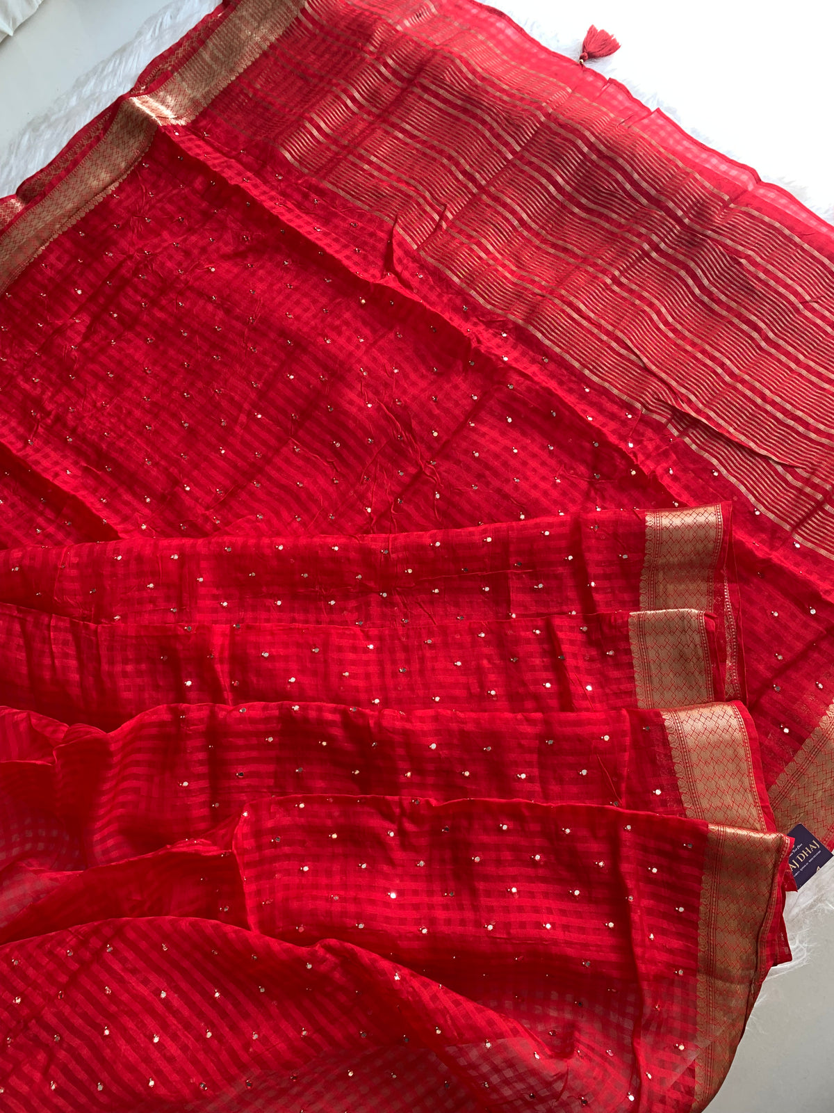 Red Soft Silk Saree with All-Over Fancy Mirror Work 5907 10