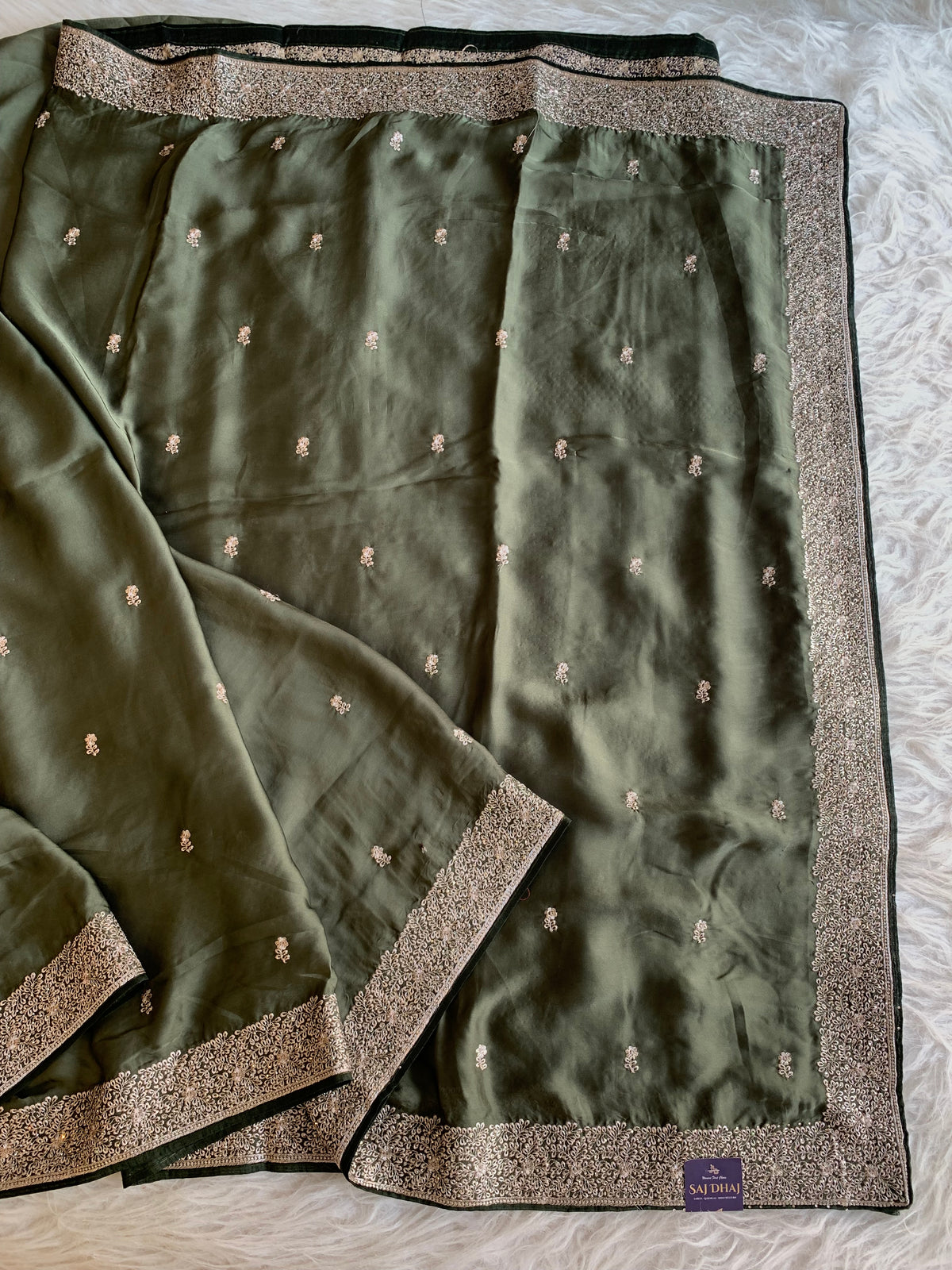 Dark Green Crepe Saree with Aari Zari 5915 09