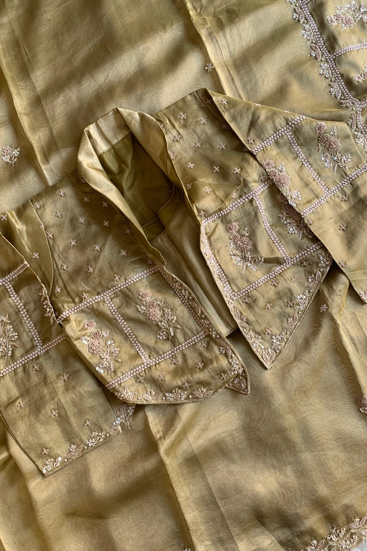 Olive Green Embellished Tissue Saree 5764 17
