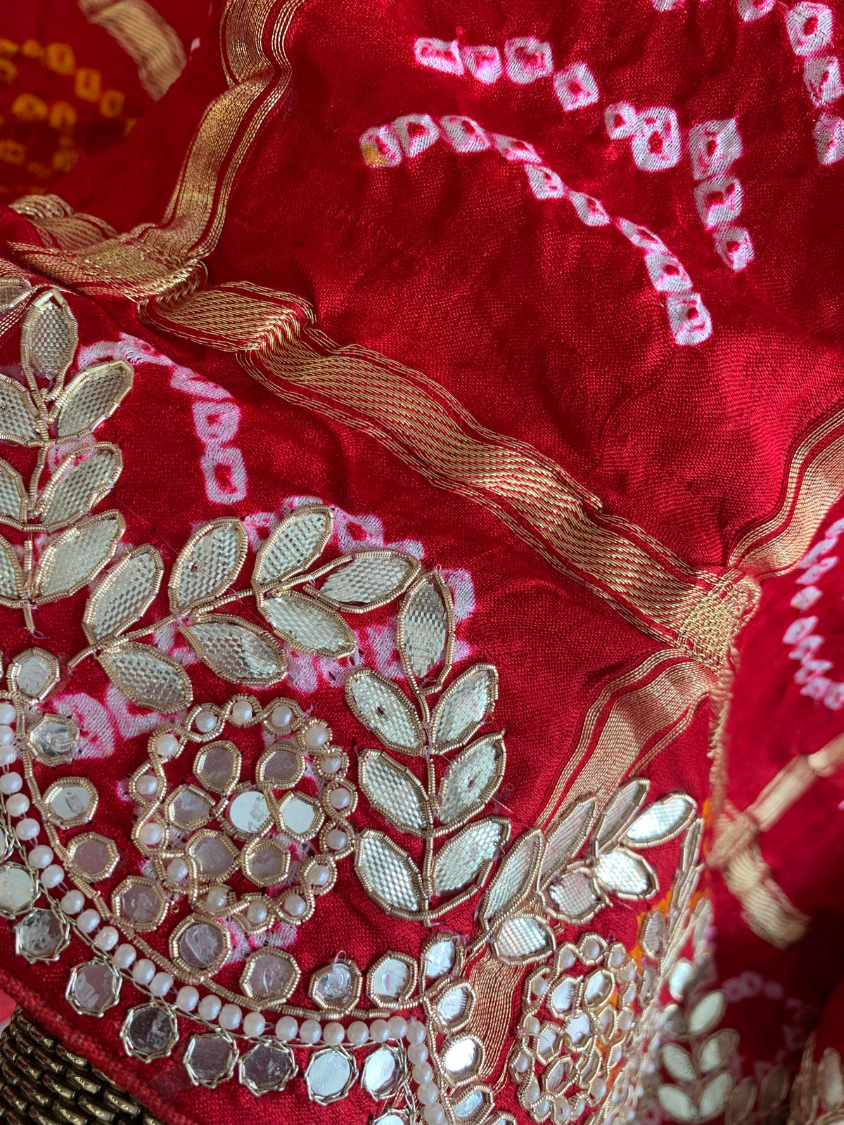 Red Bandhej Gharchola Saree 5885 02