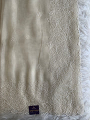 Half White Organza Saree with Floral Thread Work 5887 05