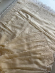 Half White Organza Saree with Floral Thread Work 5887 05