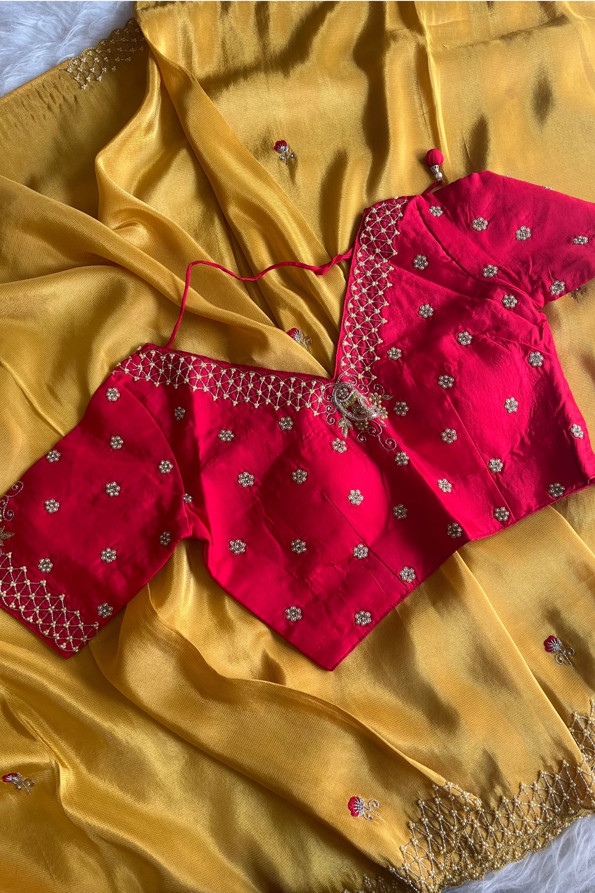 Mustard Saree with Embroidered Border 5142 06