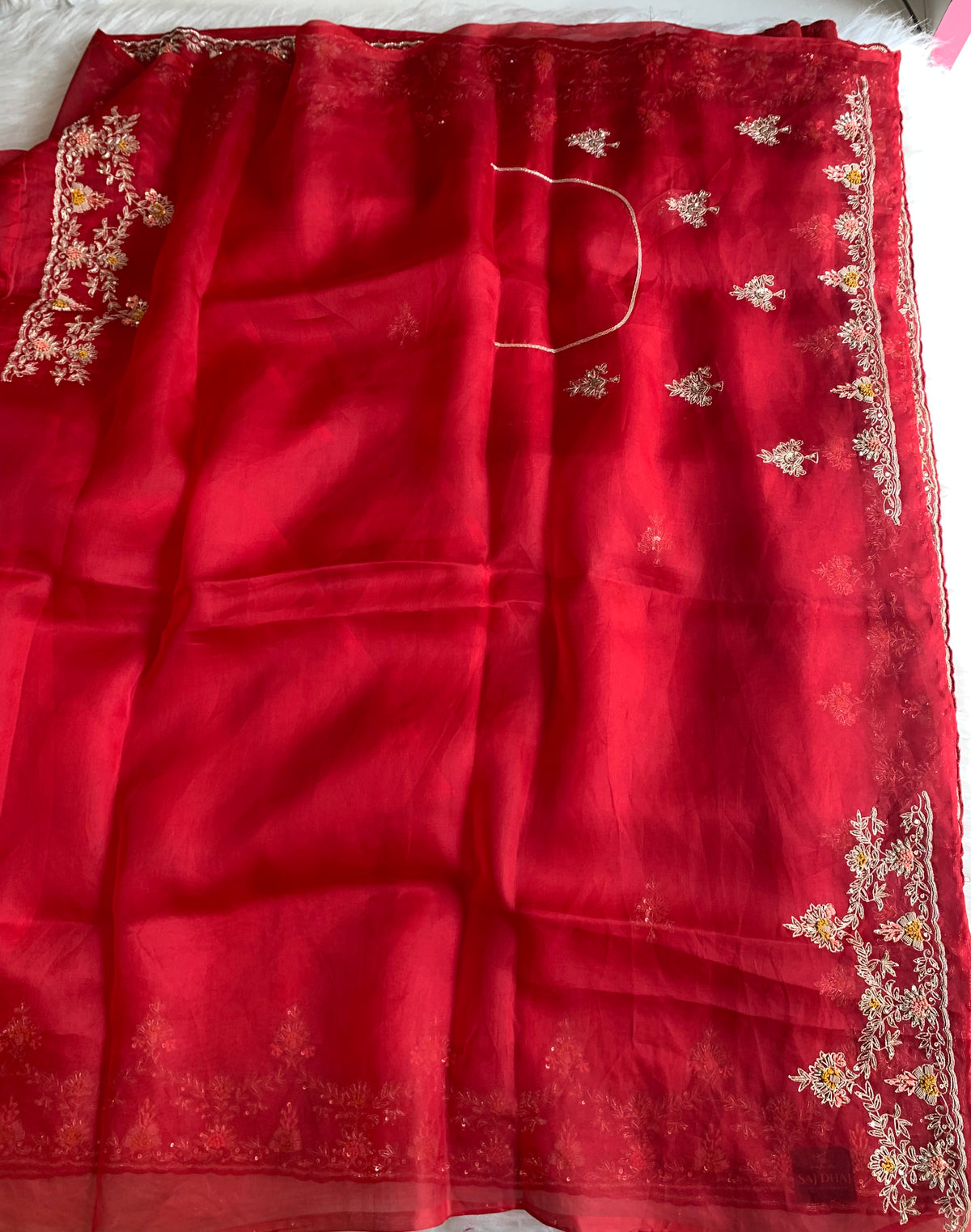 Red Pure Organza Saree with Zardozi & Aari Tari 5921 02