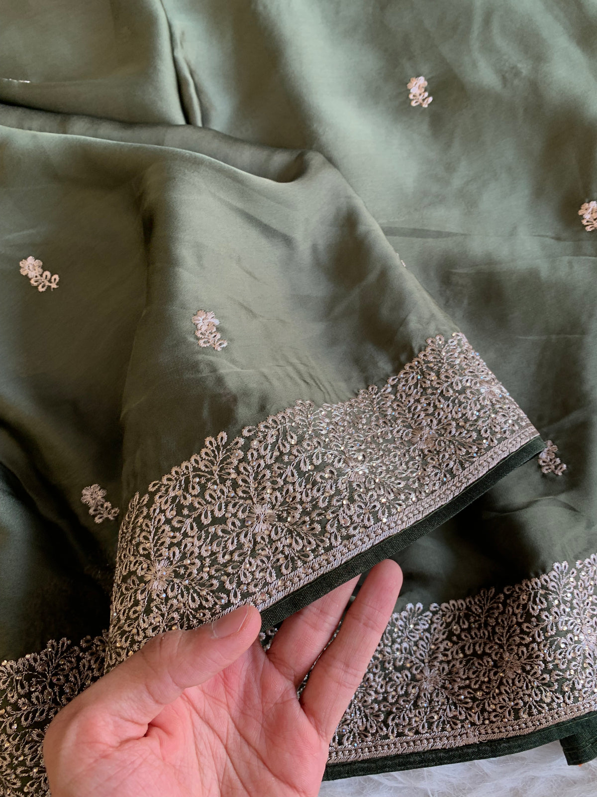 Dark Green Crepe Saree with Aari Zari 5915 09