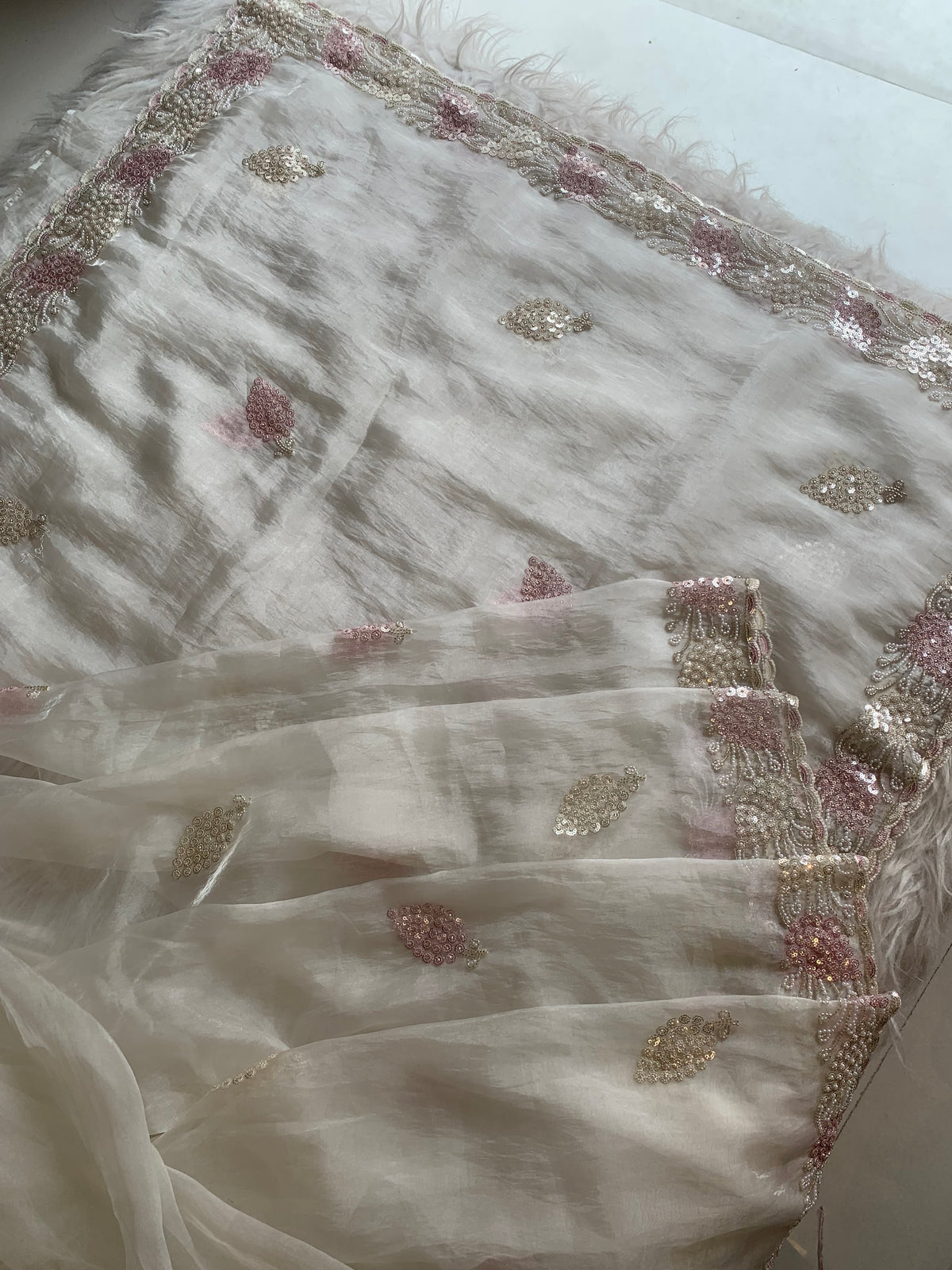Organza Saree with Sequin, Pearl & Cutdana Work 5917 03