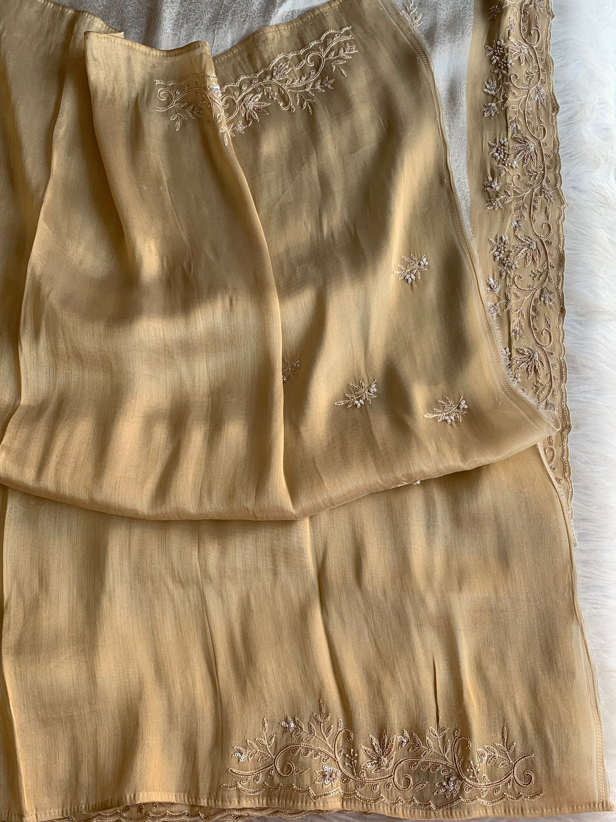 Gold & Silver Kanjivaram Silk Saree 5894 01