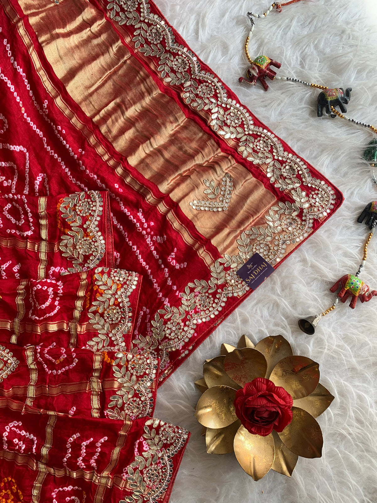 Red Bandhej Gharchola Saree 5885 02