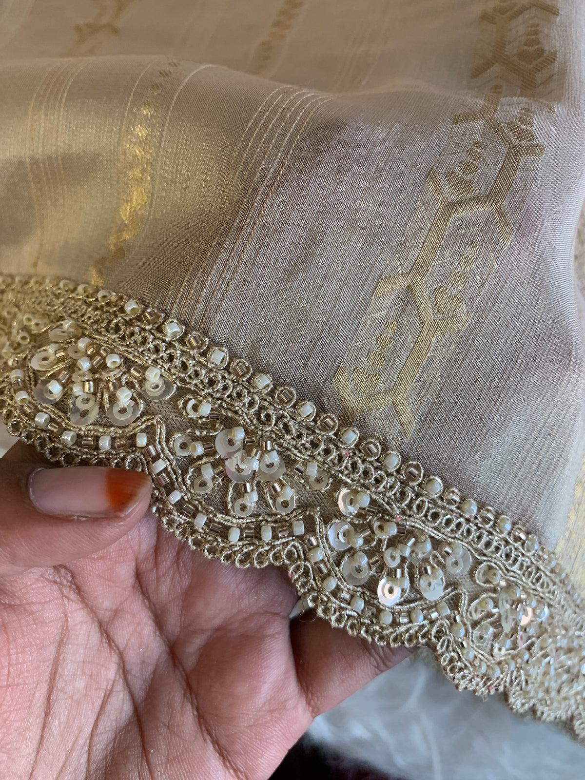 Ivory Banarasi Saree with Elephant Motif Pallu 5875 14