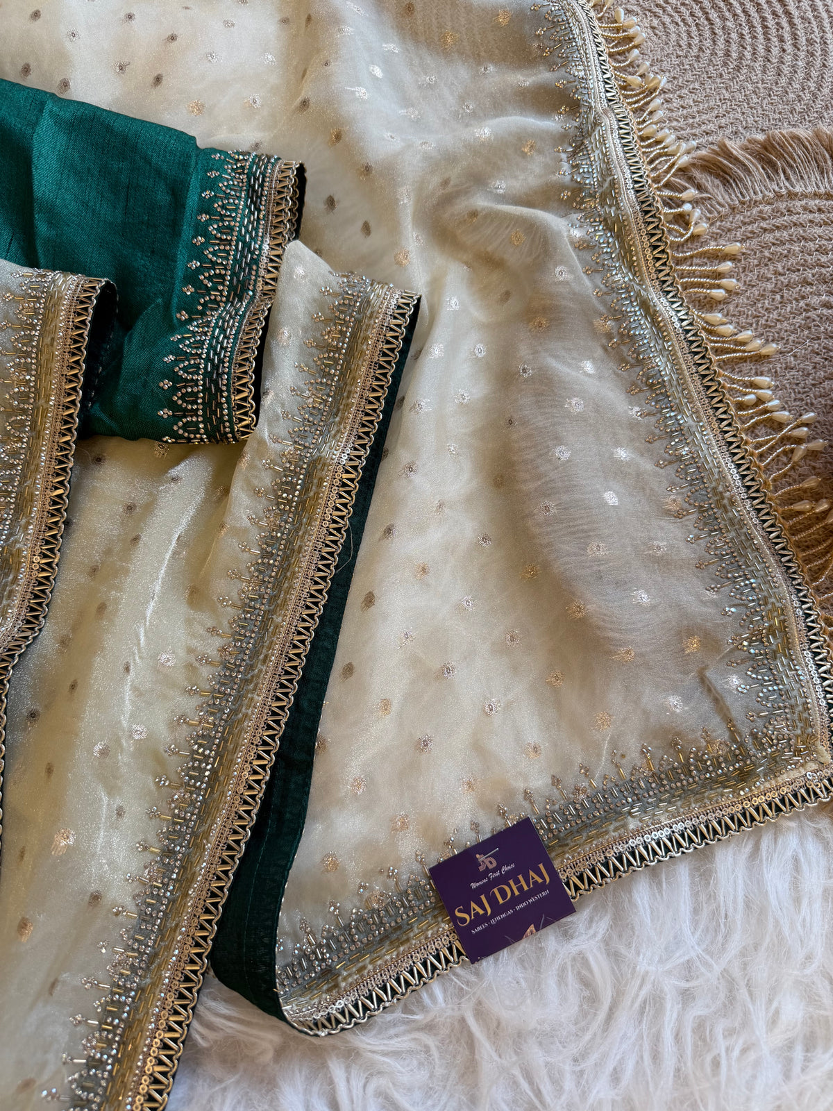 Tissue Organza Saree with Designer Tassel Pallu & Contrast Blouse 5940 04