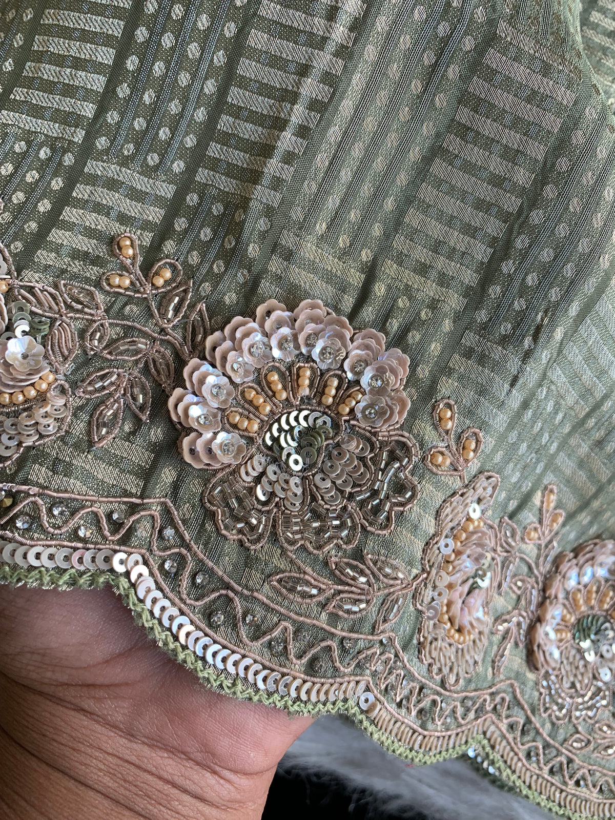 Green Kanchipuram Silk Saree with Zardosi & Cutdana Work 5901 07