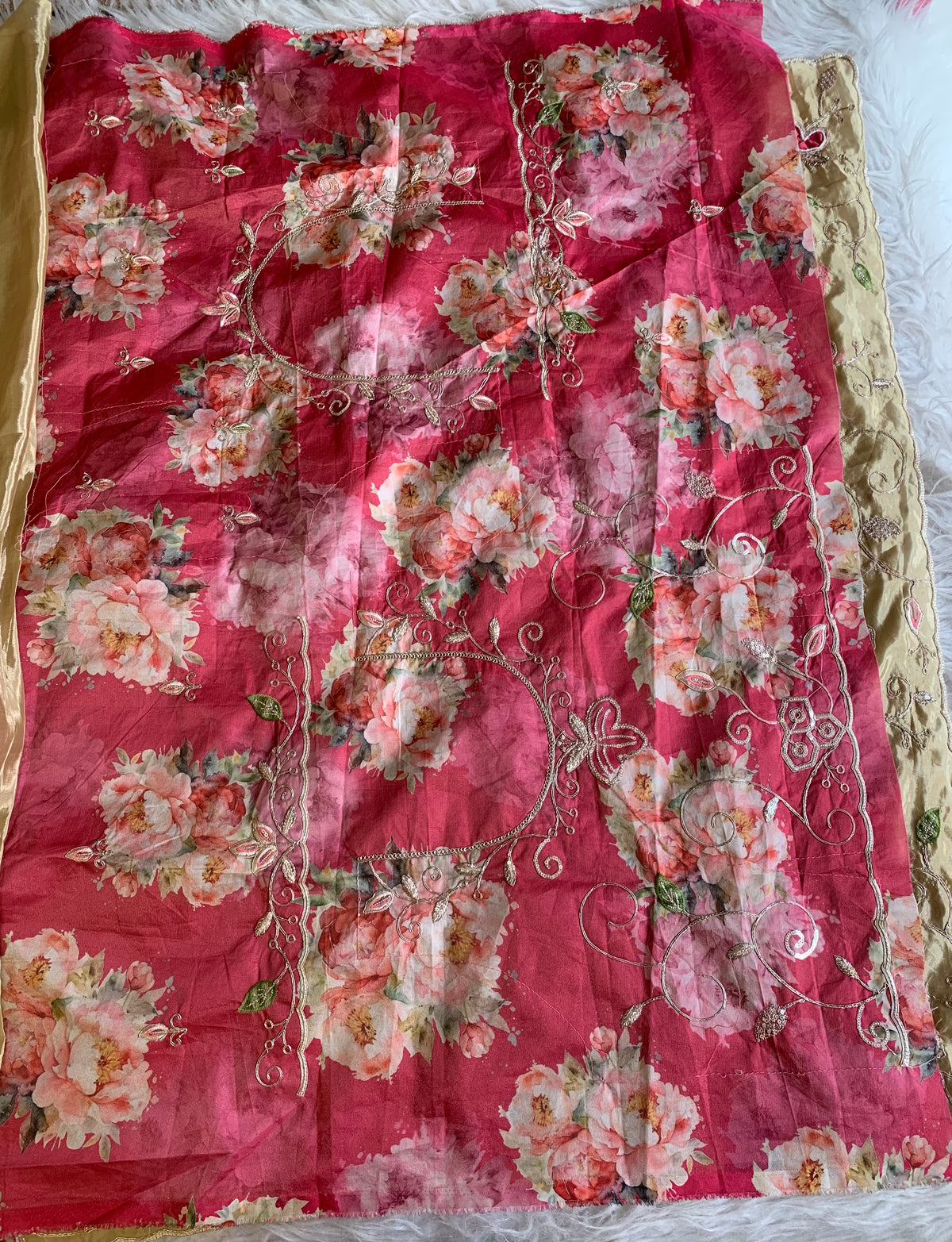 Russian Silk Saree with Appliqué Work with Pink Floral Blouse 5923 03