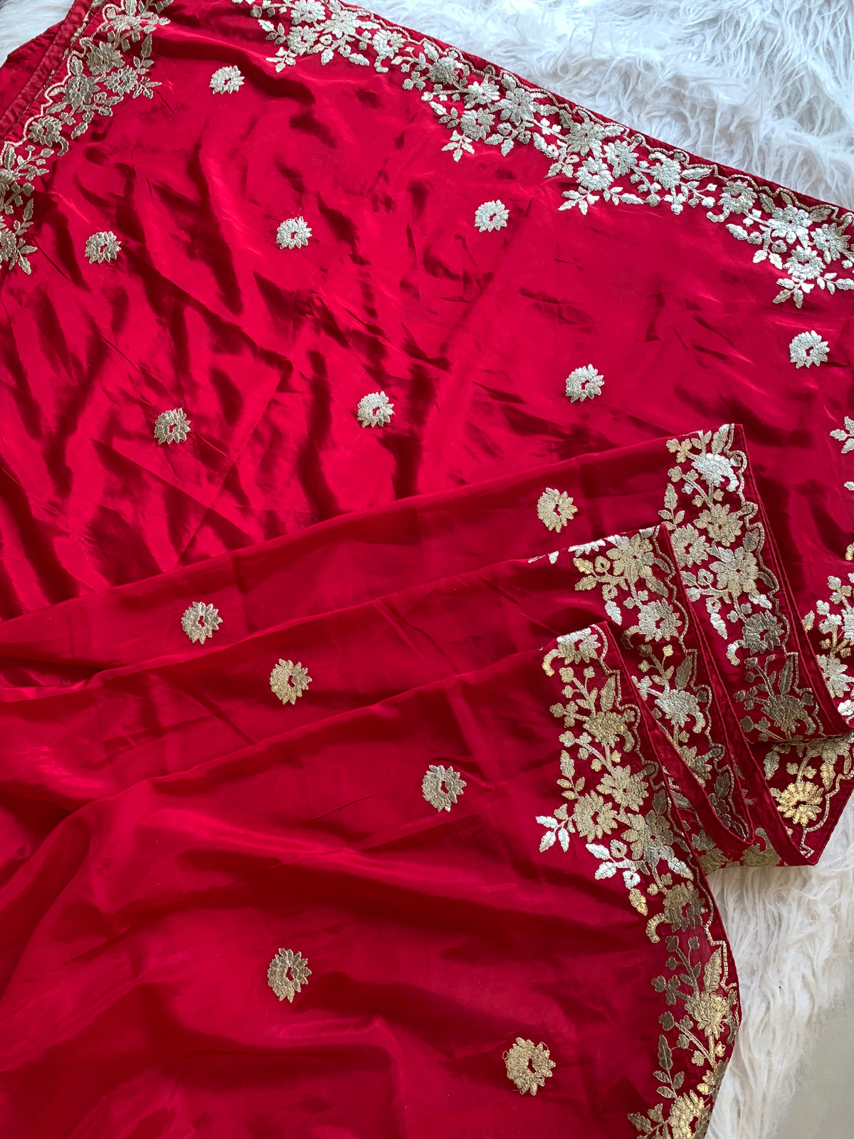 Habutai Silk Saree with Intricate Aari Work 5942 09
