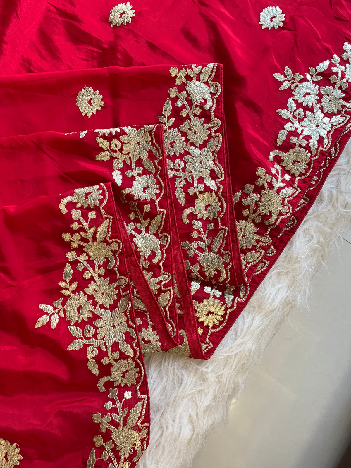 Habutai Silk Saree with Intricate Aari Work 5942 09