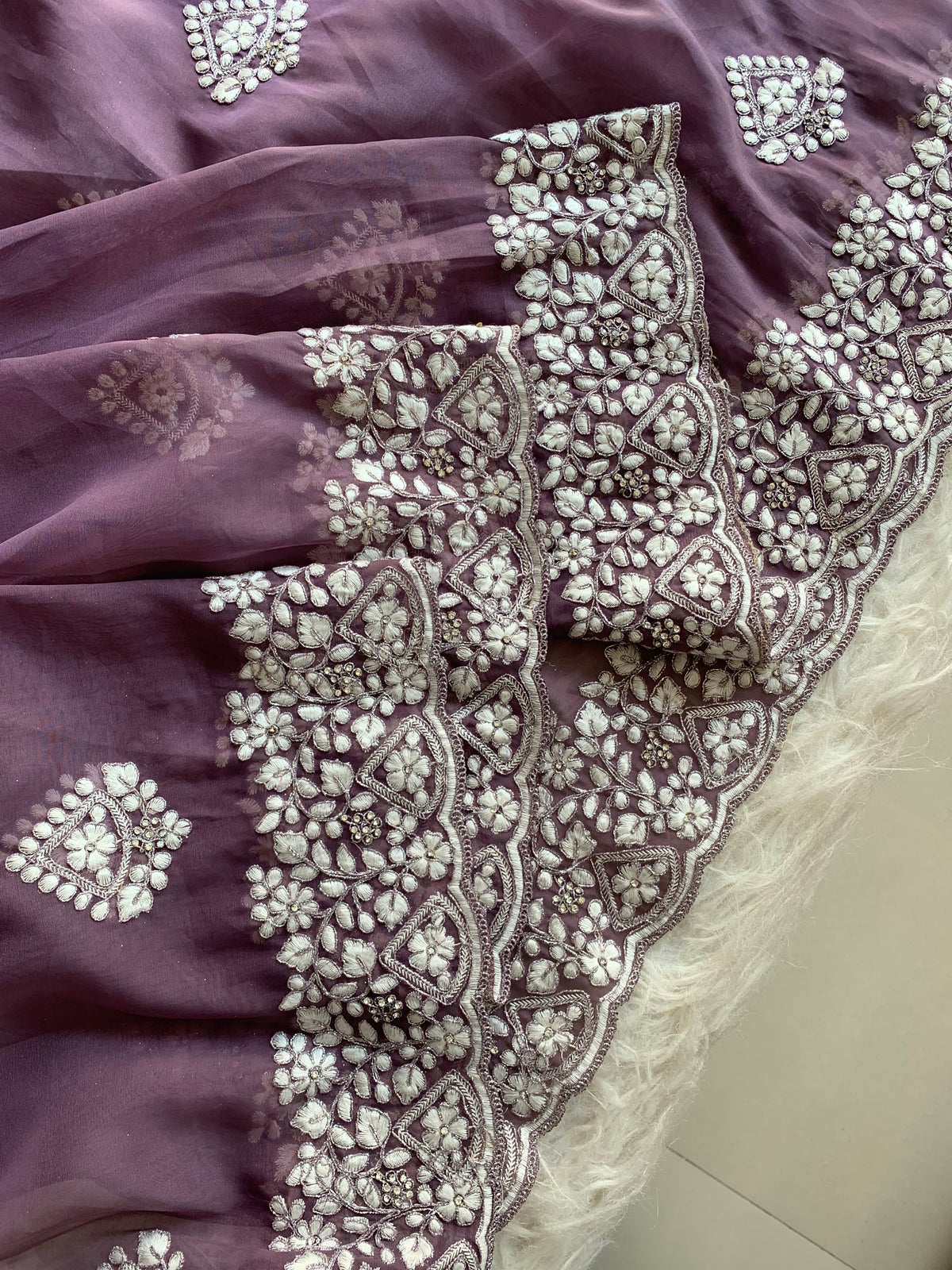 Organza Saree with Aari & Thread Work 5884 02
