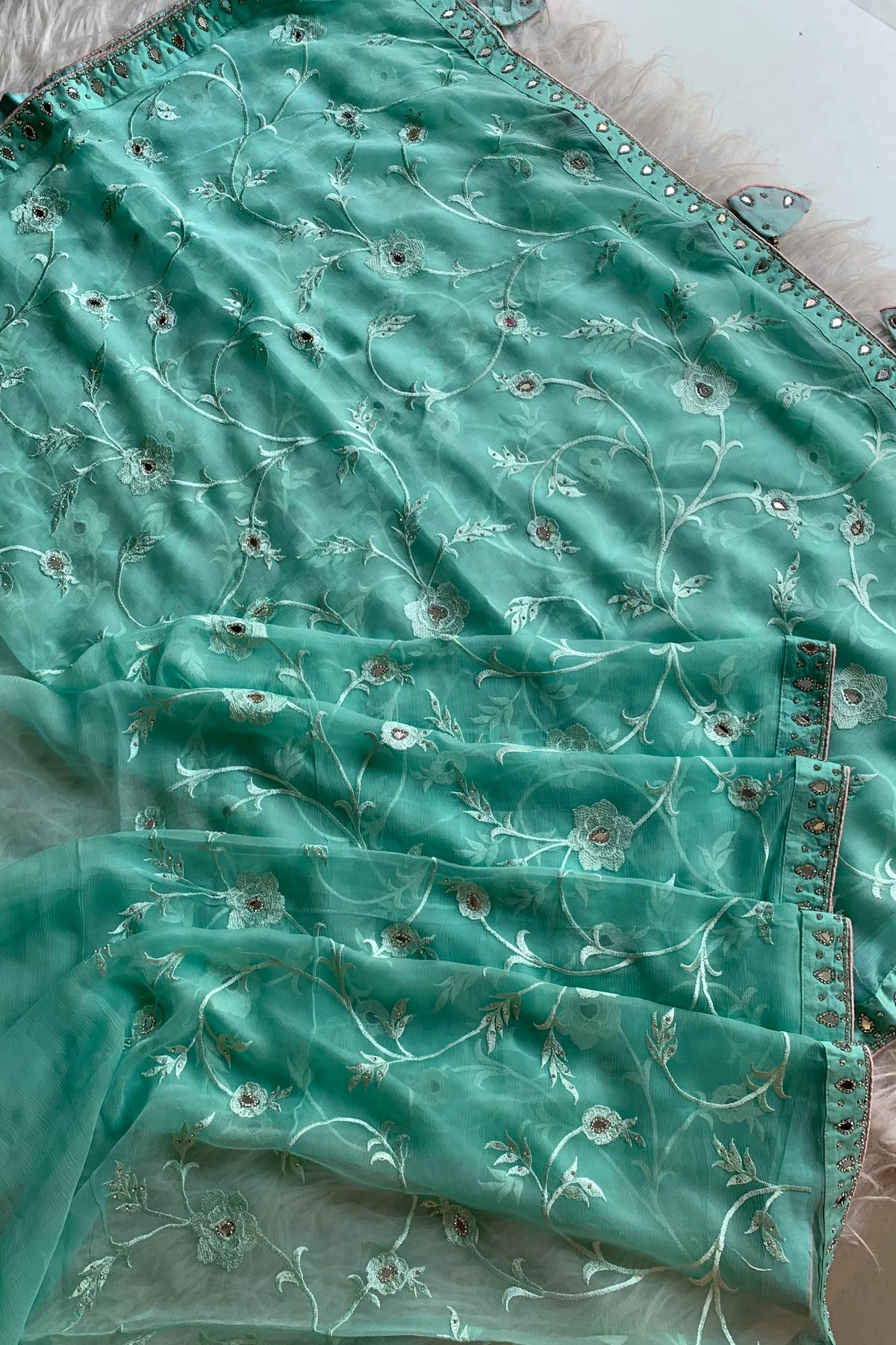 Ice Green Chinnon Georgette Saree 4167 01