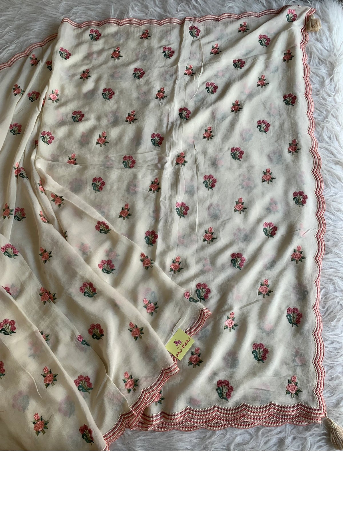 White Chinnon Georgette Saree 5529 07