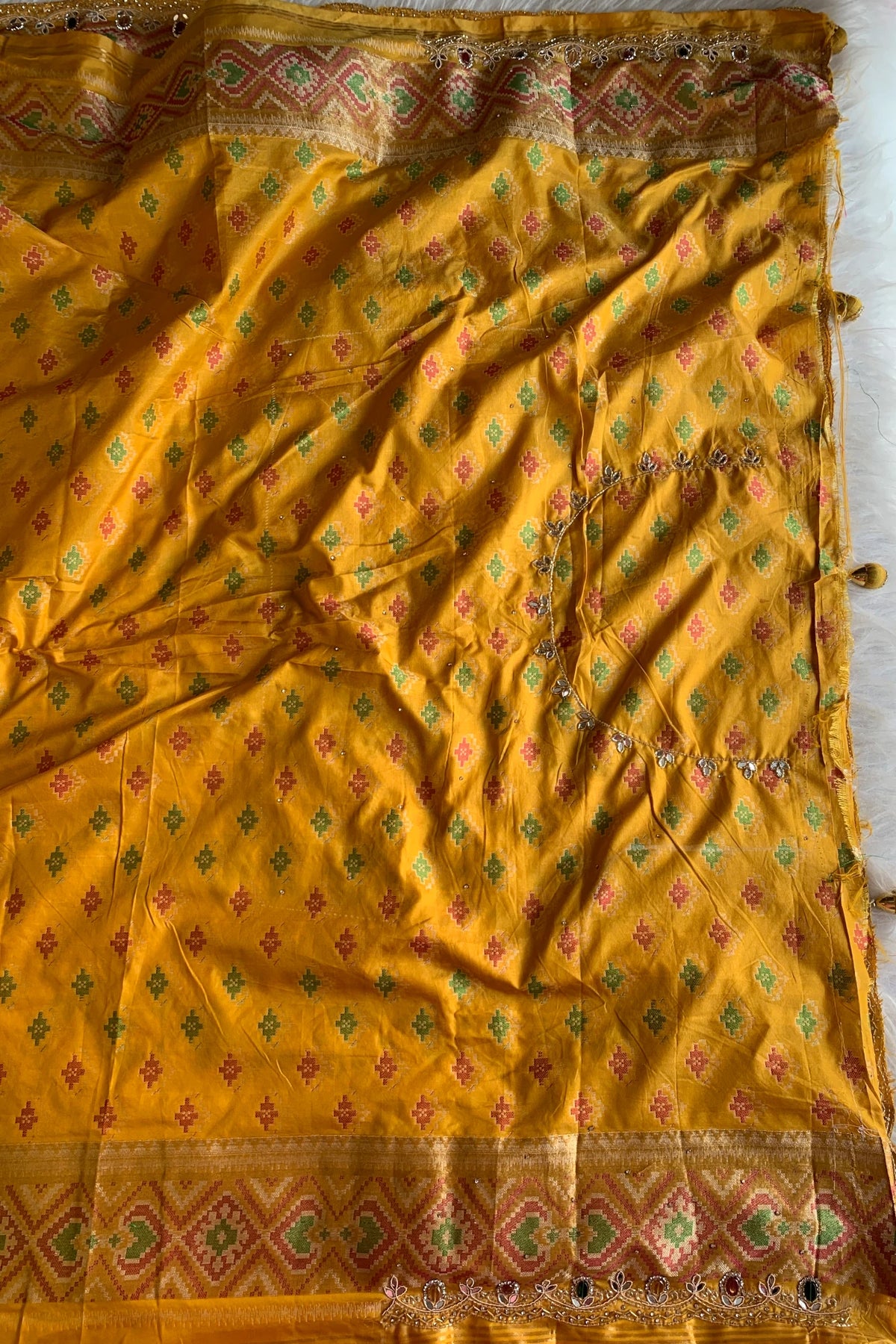 Yellow Patola Jewel Work Banarasi Saree 5862 02