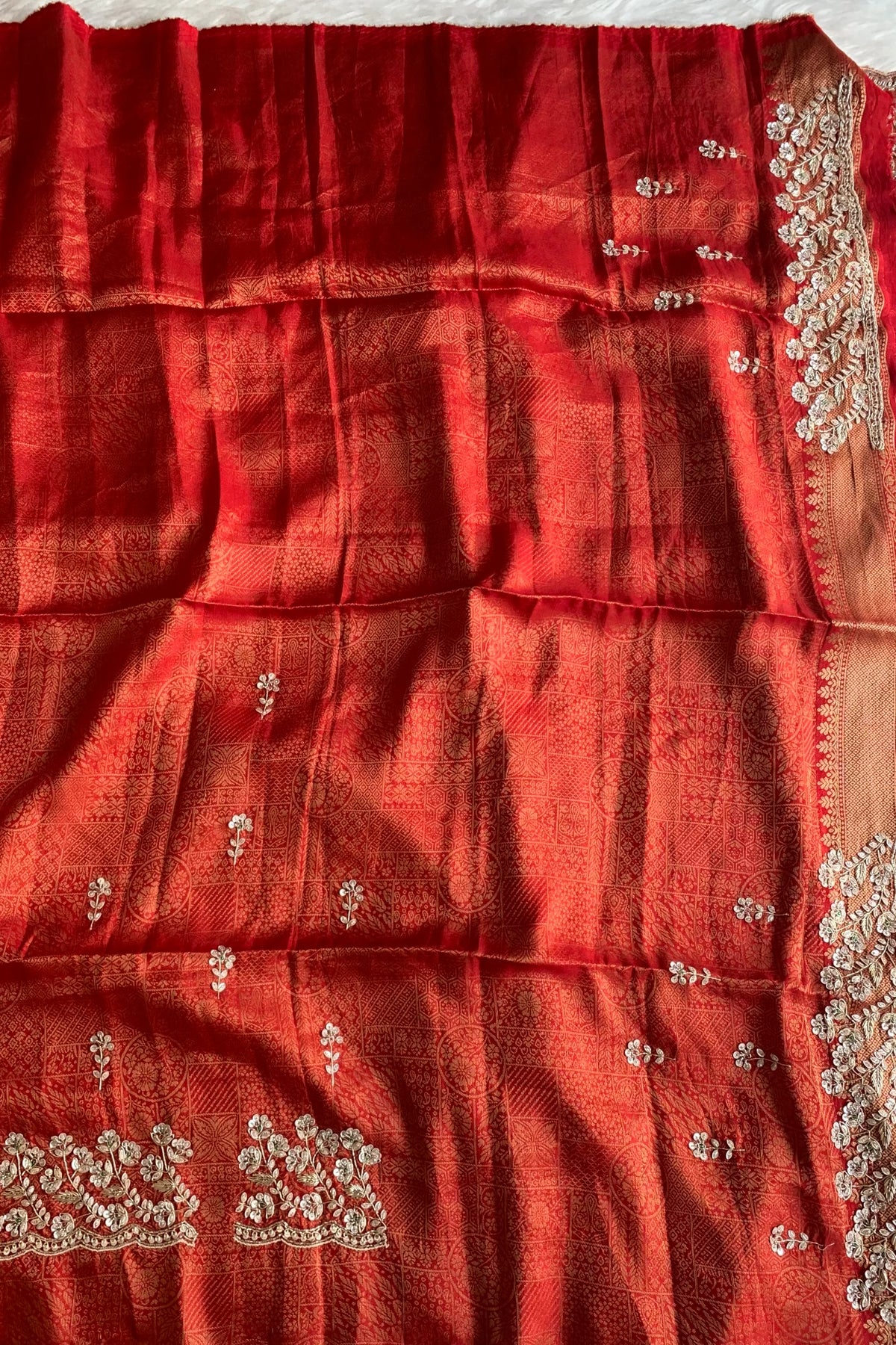Cream And Red Bridal Banarasi Saree 5859 05