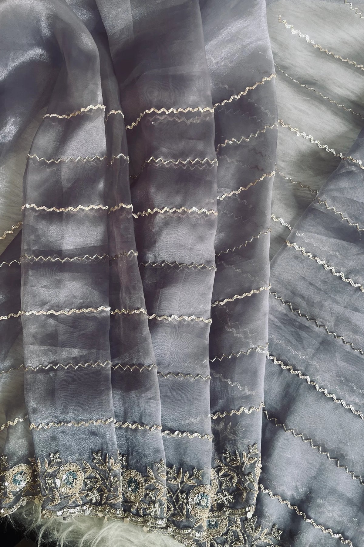 Glass Organza Jaal Work Saree 5534 05