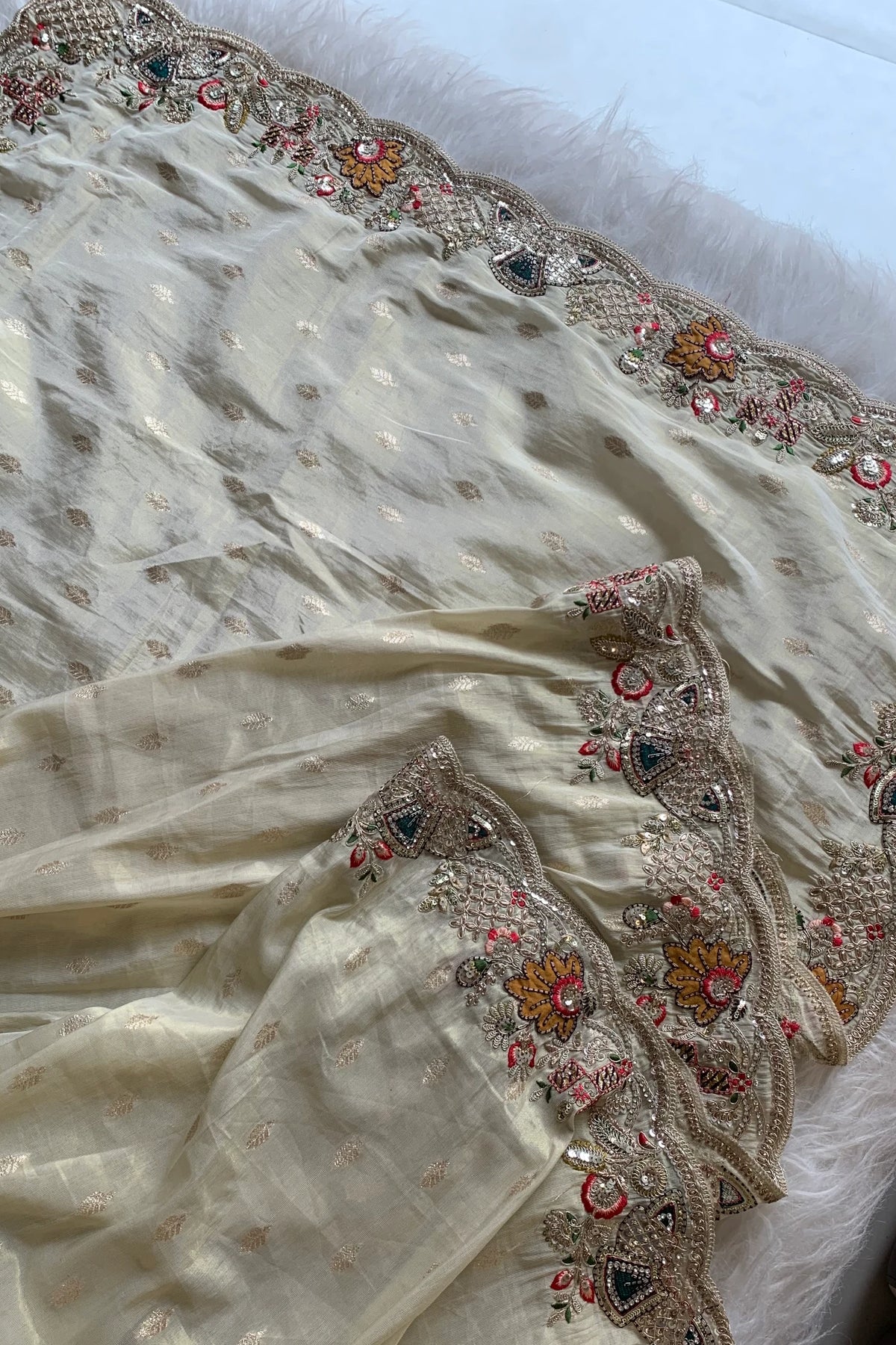 Ivory Tissue Banarasi Butti Saree 5786 02