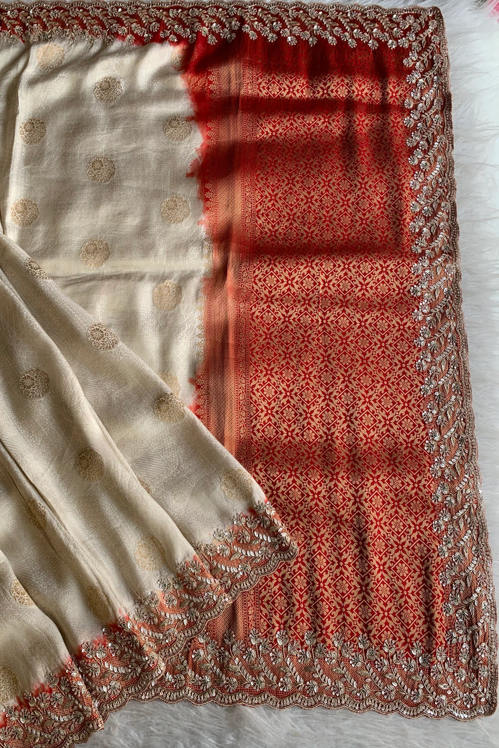 Cream And Red Bridal Banarasi Saree 5859 05
