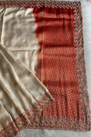 Cream And Red Bridal Banarasi Saree 5859 05
