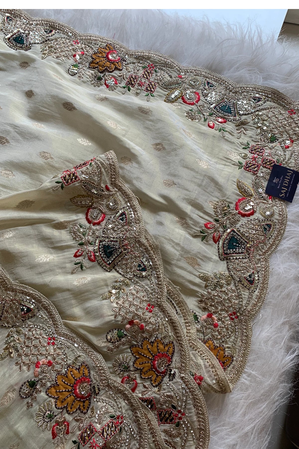 Ivory Tissue Banarasi Butti Saree 5786 02
