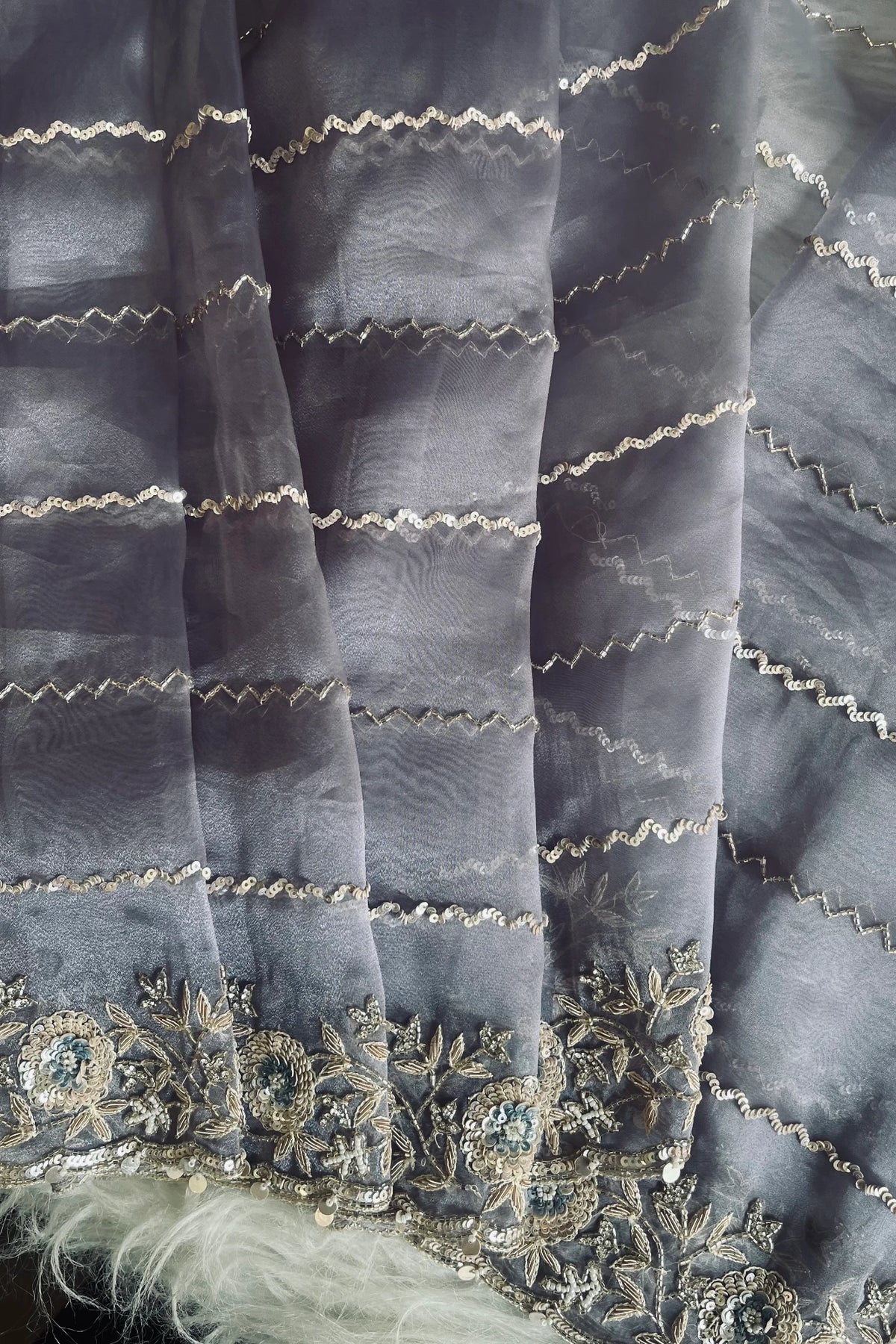 Glass Organza Jaal Work Saree 5534 05