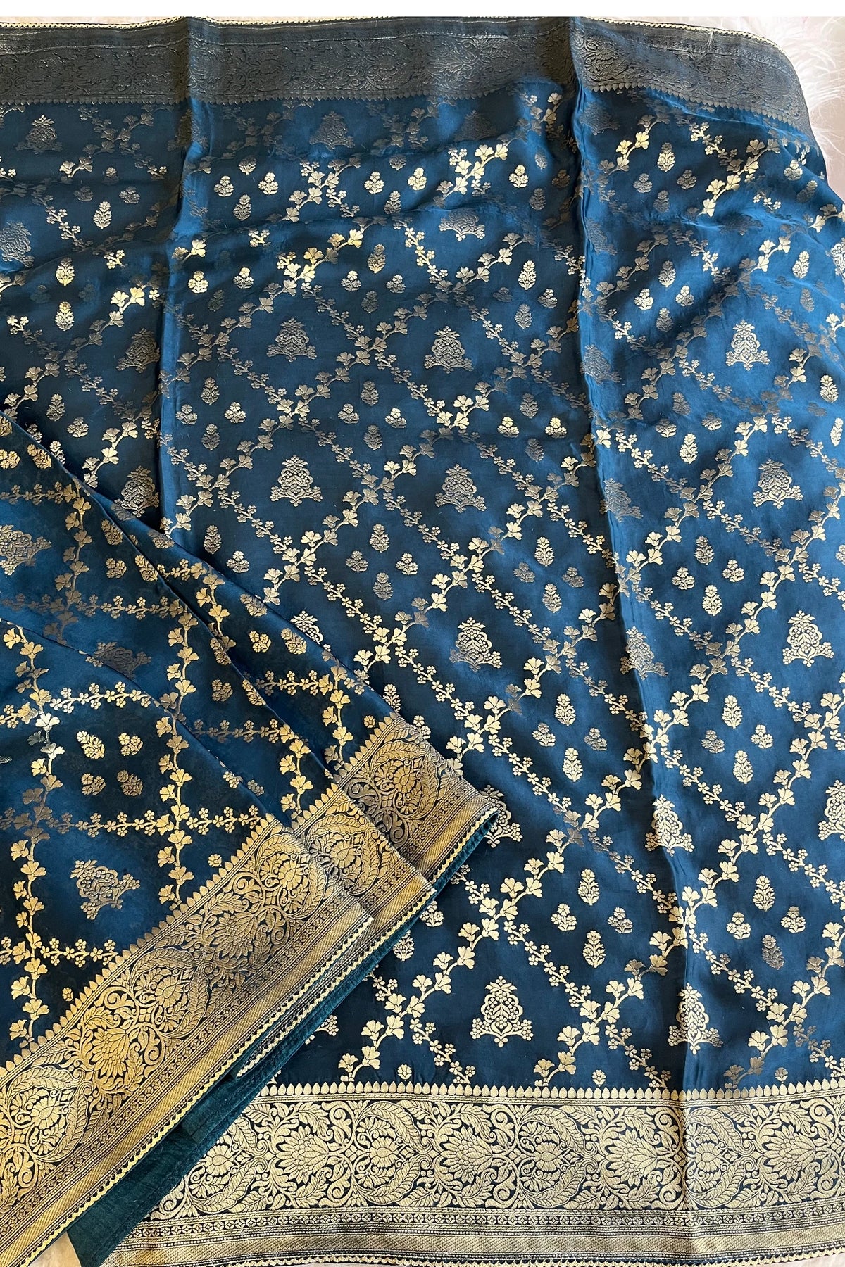 Royal Blue Banarasi  Saree  5176 08