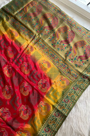 Banarasi Saree with Peacock Motifs 5314 02